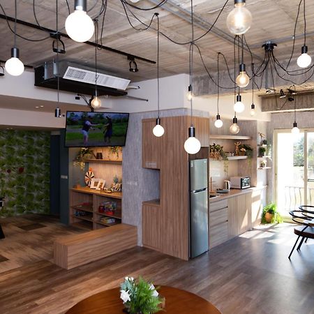 Lovestar Lakeside Hotel - Stars Building 남완 외부 사진