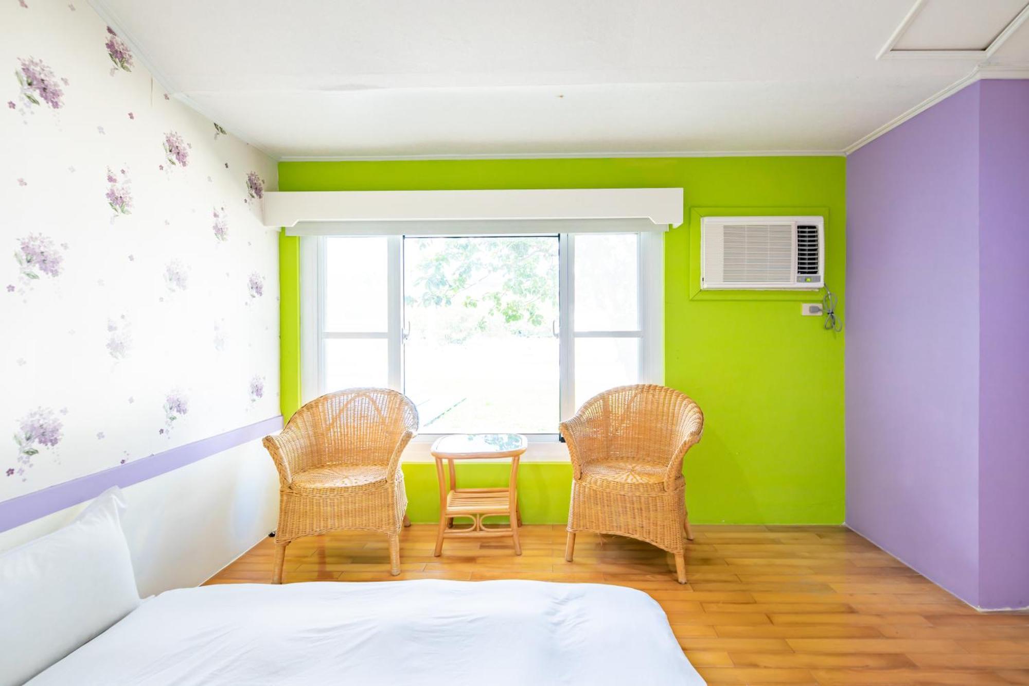 Lovestar Lakeside Hotel - Stars Building 남완 객실 사진